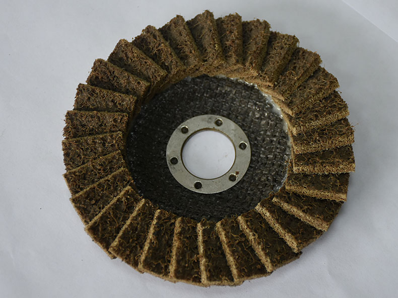 The difference between the abrasive belt and the nylon wheel_zirconia abrasive belt_flap disc manufacturer_flap wheel factory_nylon wheel